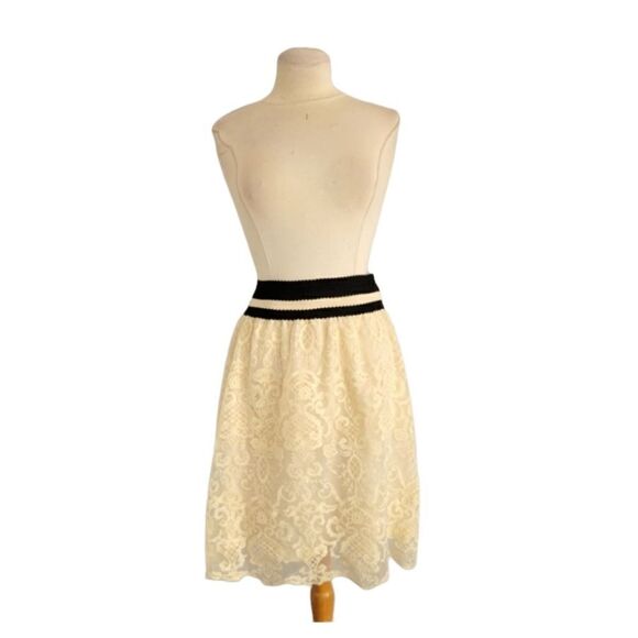 Jealous tomatoes skirt  - Picture 1 of 6